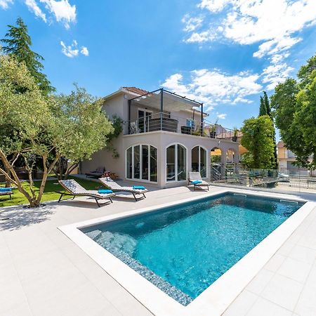 Villa B&D Zadar For The Complete Pleasure Of Vacation !Heated! Private Pool! Green Oasis In The Center Of Zadar, 100M From The Sea Zewnętrze zdjęcie
